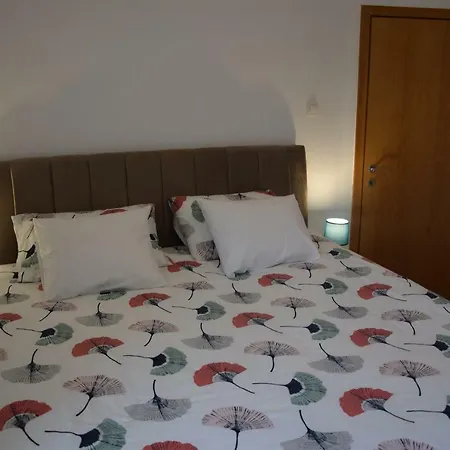 App Lu 5 Apartment
