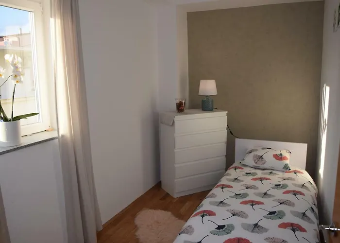 App Lu 5 Apartamento